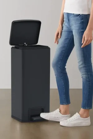 Affare Pattumiera a Pedale Anti-Impronte 30 L Nera in Acciaio Inox 149573